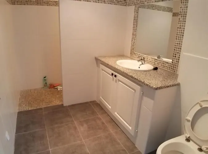 فيلة Climatisee Avec Piscine *